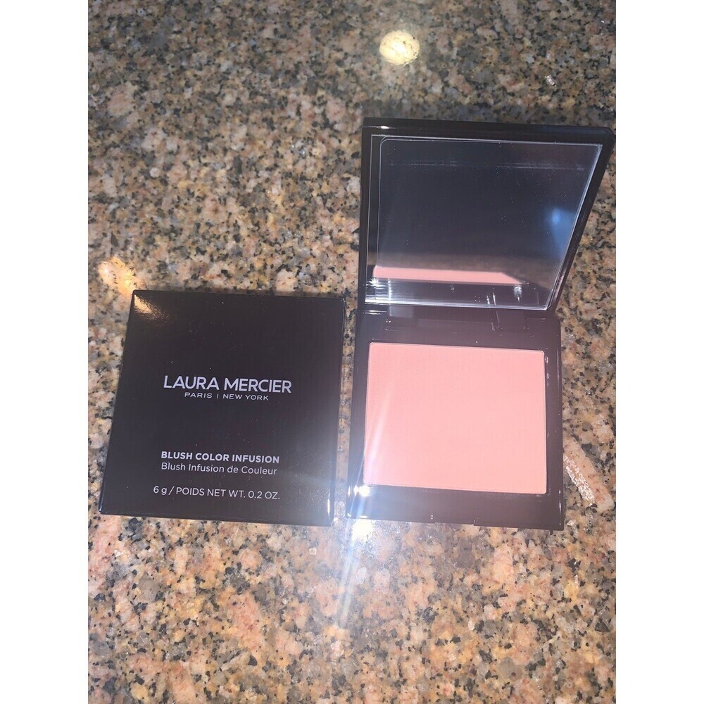 Laura mercier blush Guava NIB